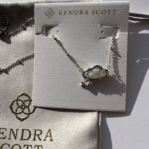 ✨New Kendra Scott Celeste Cloud Silver Short Pendant Necklace 🌧️